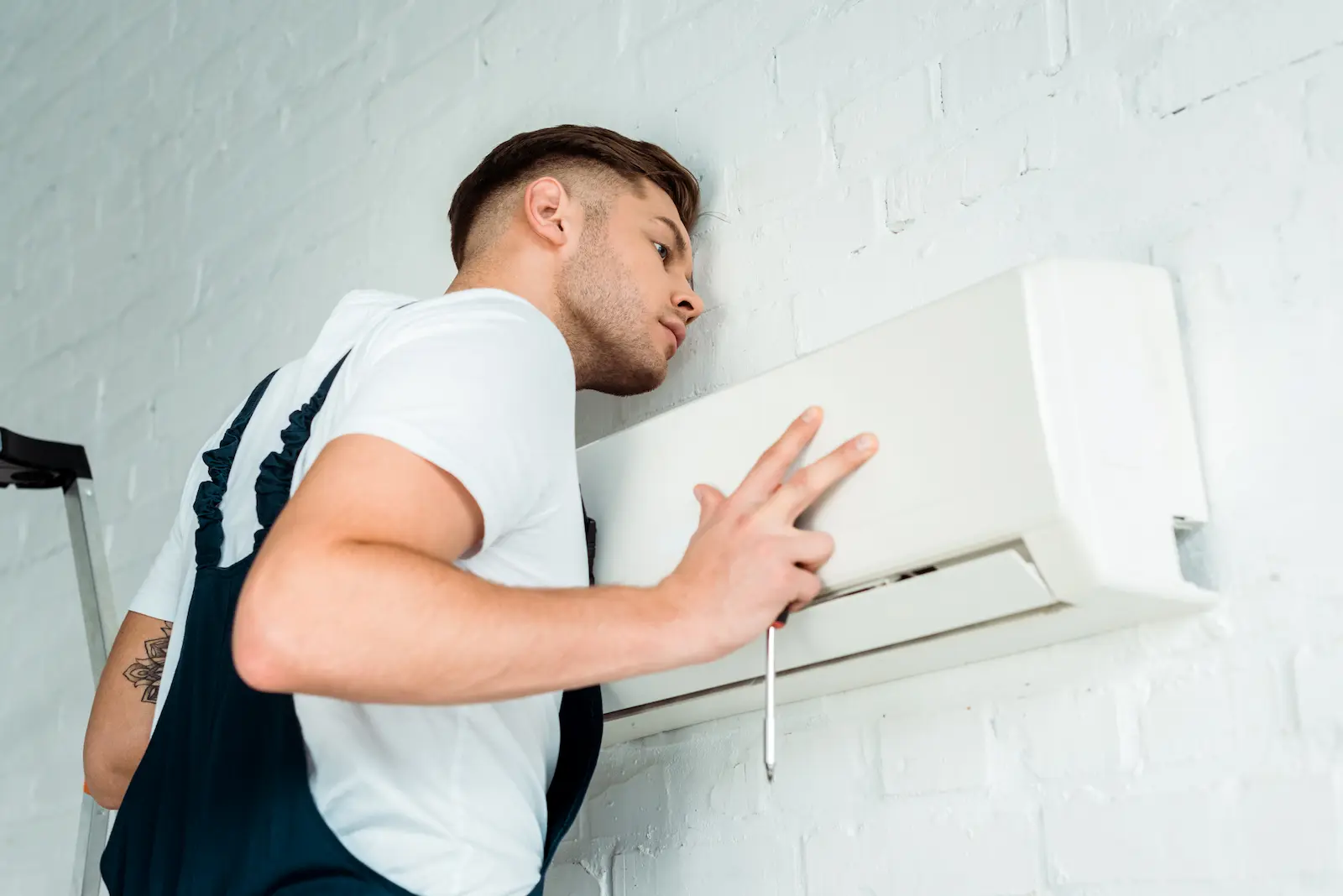 AC Blowing Hot Air Problems and Solutions